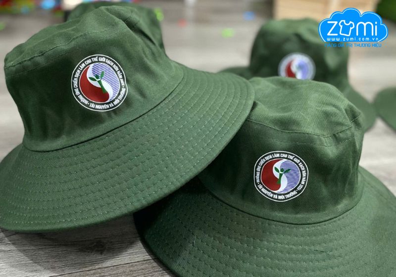 So sánh 3 phương pháp in/thêu logo trên nón rộng vành